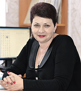 Главный специалист отдела по образованию и опеке администрации района Елена Некрасова-Брежнева